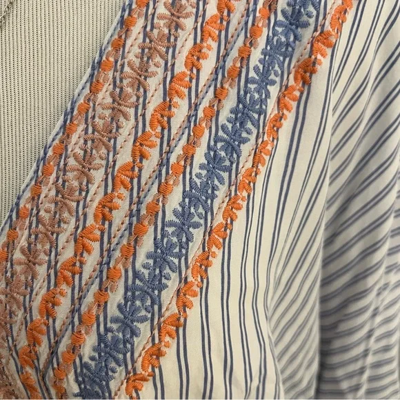 Altar’d State Kimono Sleeve Blouse large - Picture 3 of 4